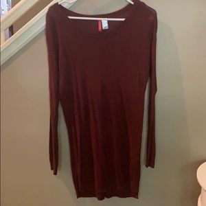 Divided H&M maroon sweater